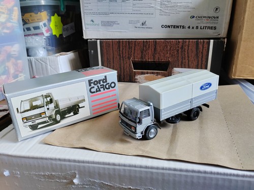 Boxed model nzg ford - boxed,