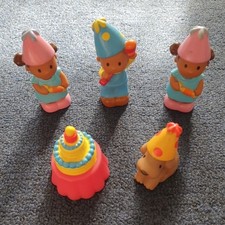 ELC Happyland Birthday Party 3 Figures Dog Cake Bundle