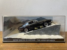 ASTON MARTIN V8 VANTAGE #14