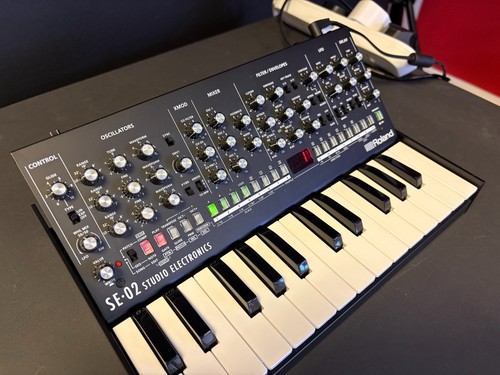Roland boutique analog - roland,