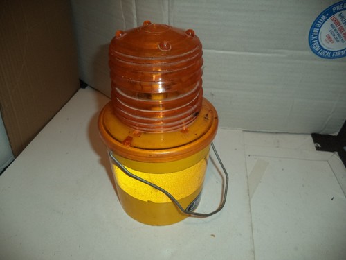 Vintage road lamp - lamp, flashing
