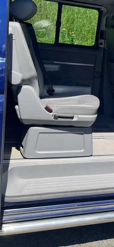 Caravelle captain seats - captain,