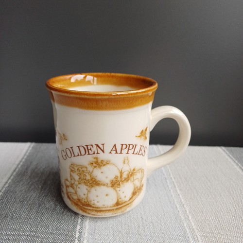 Biltons mug golden - mug, apple