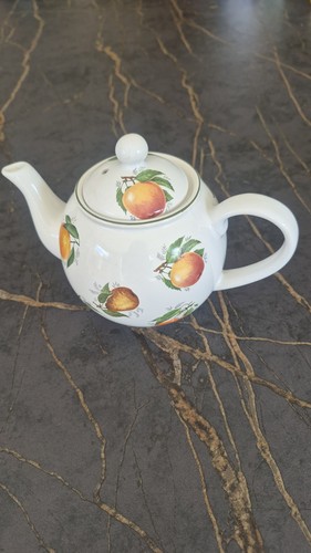 Arthur wood cups teapot - teapot, with