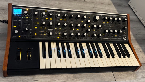 Moog sub tribute edition - sub,