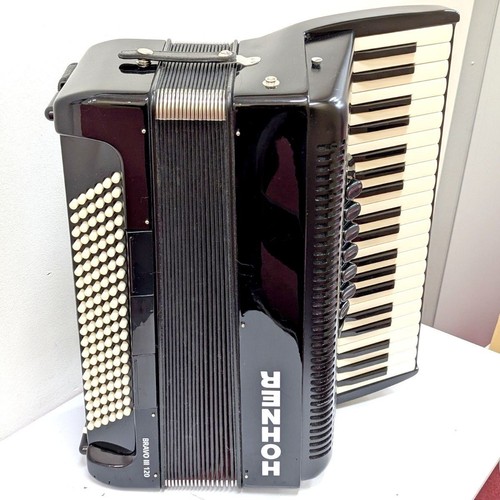Hohner bravo iii - 120, chromatic