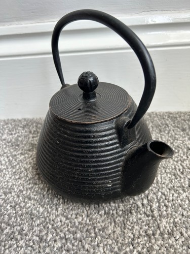 Japanese cast iron teapot rare - cast,