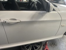BMW E90 E91 M Front Right Driver Side Door Alpine White 300