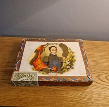 Vintage Bolivar cigar box