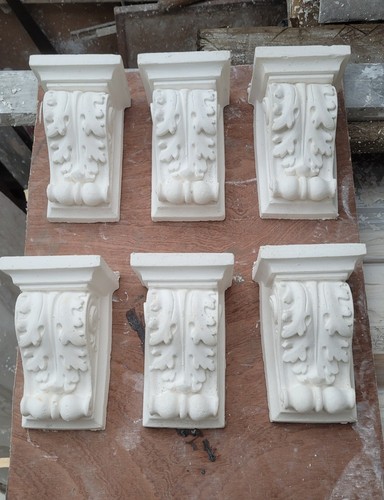 Small plaster scroll corbels - small,