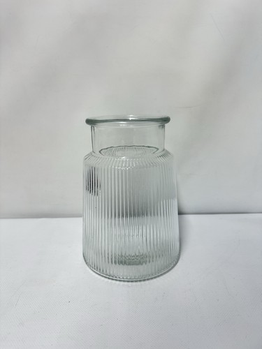 Large ribbed clear glass - clear,
