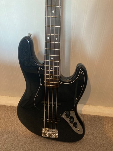 Jazz bass aria guitar - bass,