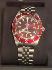 TUDOR BLACK BAY 58 - BURGUNDY