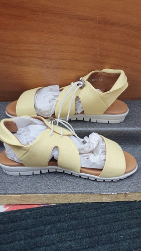 Adesso size 39 - 6,