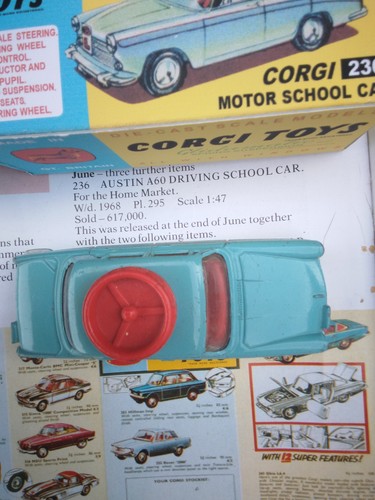 Corgi 236 austin driving - 236,