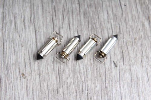 Carburetor swimming tanks