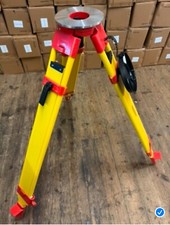 Heavy Duty Wooden Survey Tripod Stand For EDM Total Station, Auto Level