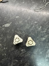 VAUXHALL ZAFIRA B 05-14 SET OF 2 REAR LIGHT RETAINING NUTS X2 24424603 OLT19