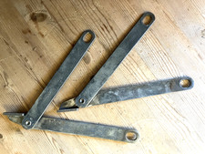 Range Rover Classic  Lower Tailgate Stays Supports  PAIR. 390326 /7  MXC9472/3