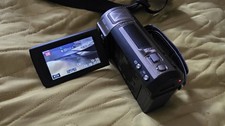 Panasonic HC-V720 Camcorder