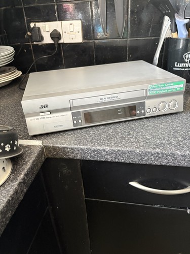 Jvc j695ek vhs vcr - hr-j695ek,