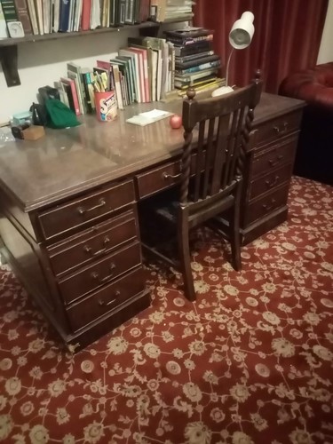 Lovily old writing desk had - desk,