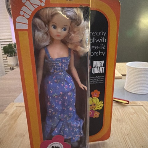 Mary quant daisy - doll,