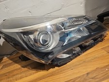 2016 Toyota Yaris Headlight