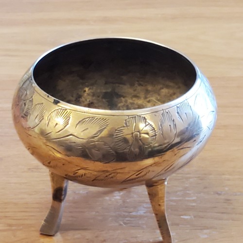Miniature three legged brass - miniature, three-legged