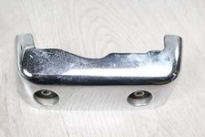 Cylinder head cover front left