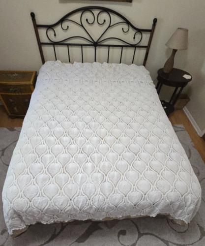 Vintage crochet queen - vintage,