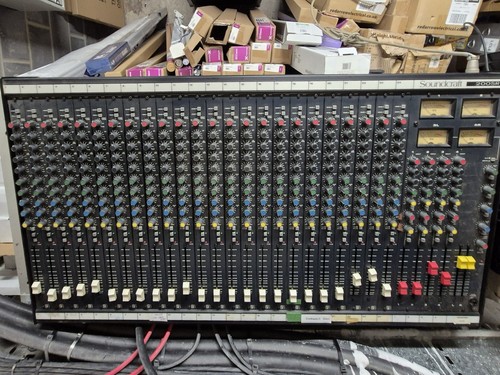 Soundcraft 200 channel - 24,