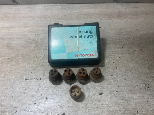 2002 toyota yaris - toyota,