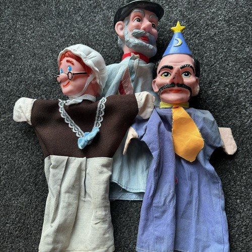 Punch and judy vintage hand - judy,