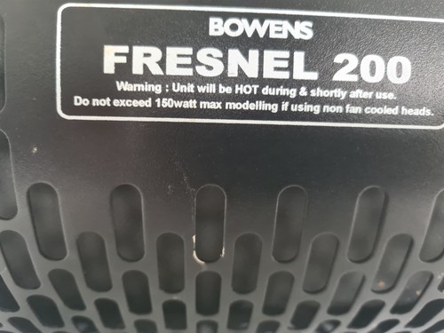 Bowens fresnel 200 - fresnel,