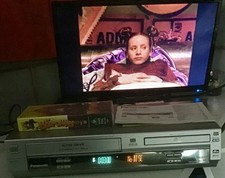 Panasonic NV-VP31EB Video Recorder DVD VHS Combo.