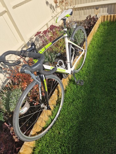 Merdia carbon road bike - 93,