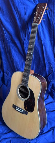 Martin acoustic guitar - acoustic,