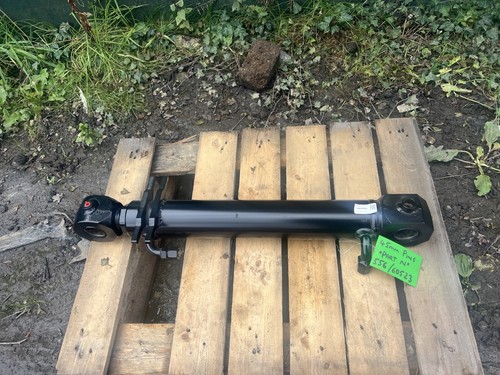 Jcb part hydraulic ram - jcb,