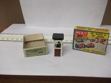 MERIT RAILWAY ACCESSORIES - EXCELLENT - VERY GOOD BOX - TICKET COLLECTOR IN BOX