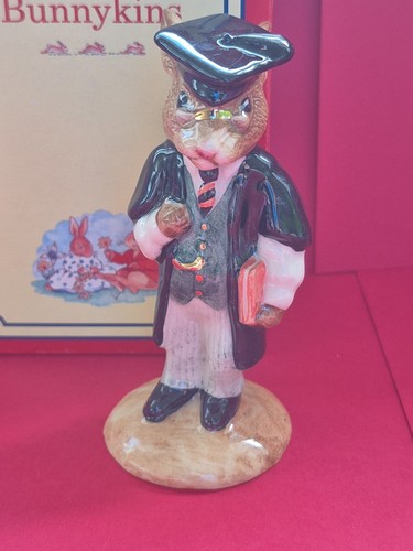 Royal doulton bunnykins school - doulton,