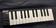 Akai Professional LPK25 MIDI keyboard controller