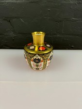 Royal Crown Derby Old Imari 1128 Solid Gold Band Bulbous Shape Vase 4.25" SGB