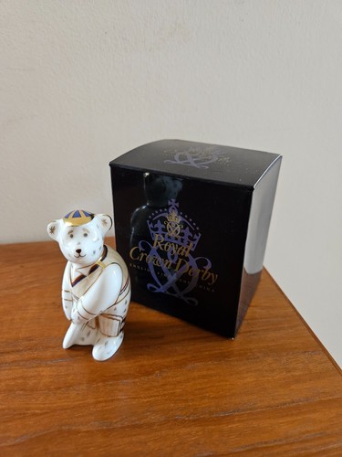 Royal crown derby miniature - derby,