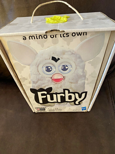 Hasbro furby interactive - hasbro,