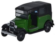 Oxford 76AT005 Austin London Taxi Westminster Green 1/76 Scale 00 Gauge T48 Post