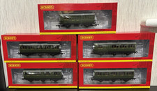 Rake of 5 x Hornby OO Gauge SR