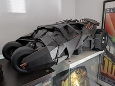 Hot Toys Batman Begins Tumbler