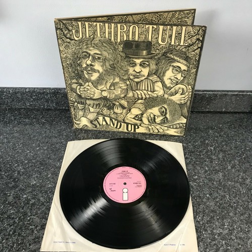 Vinyl jethro tull stand - lp, up