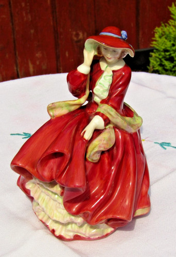 Royal doulton figurine top - royal,